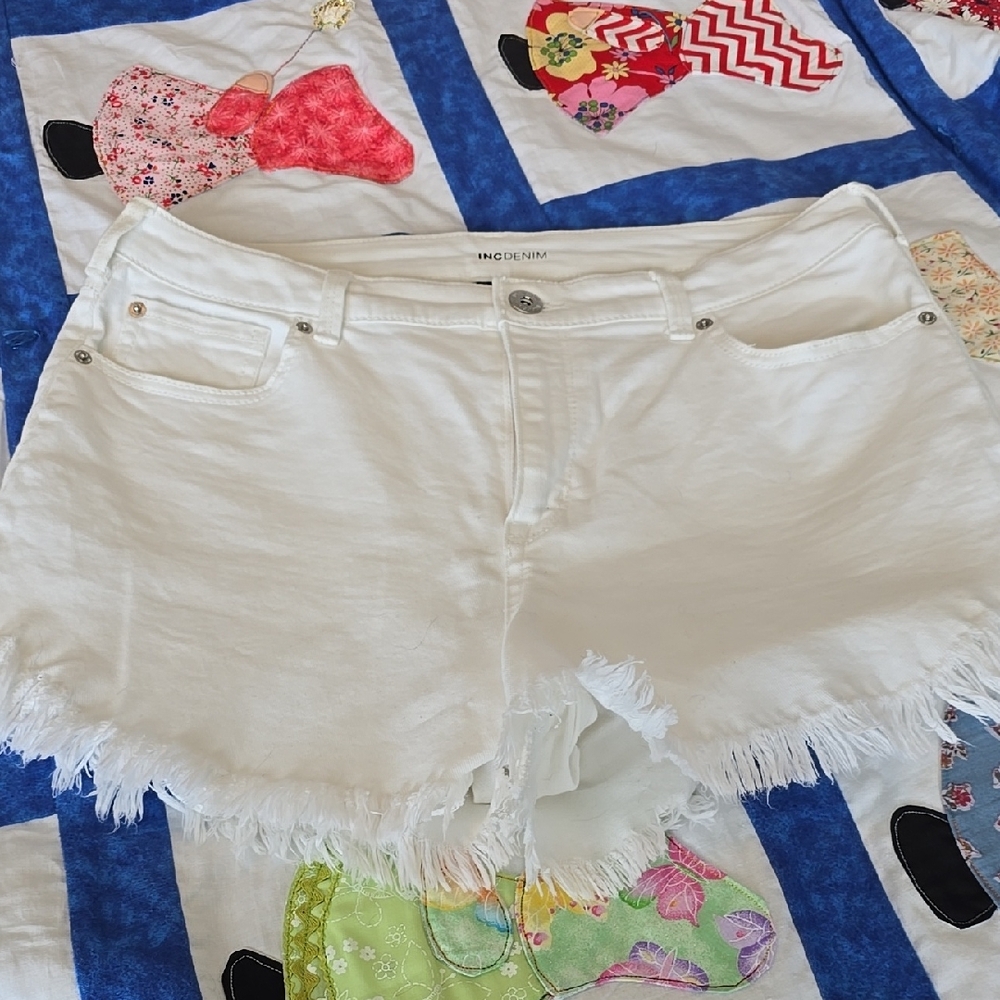 Women's White Frayed Shorts